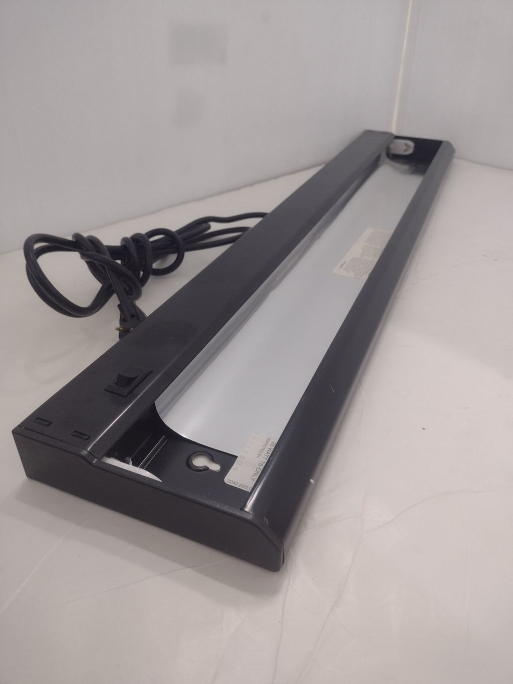 LightCorp 36" Linear High Bay Fixture for 25 W T8 Fluorescent Lights