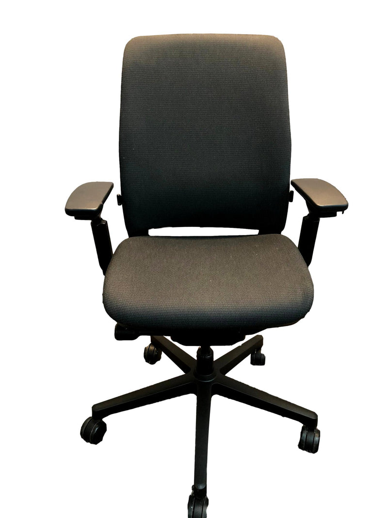 Pre-Owned Steelcase Amia Black and Grey