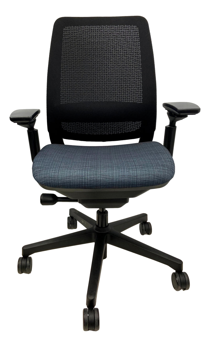 Pre-Owned Steelcase Amia Air - Dark Blue