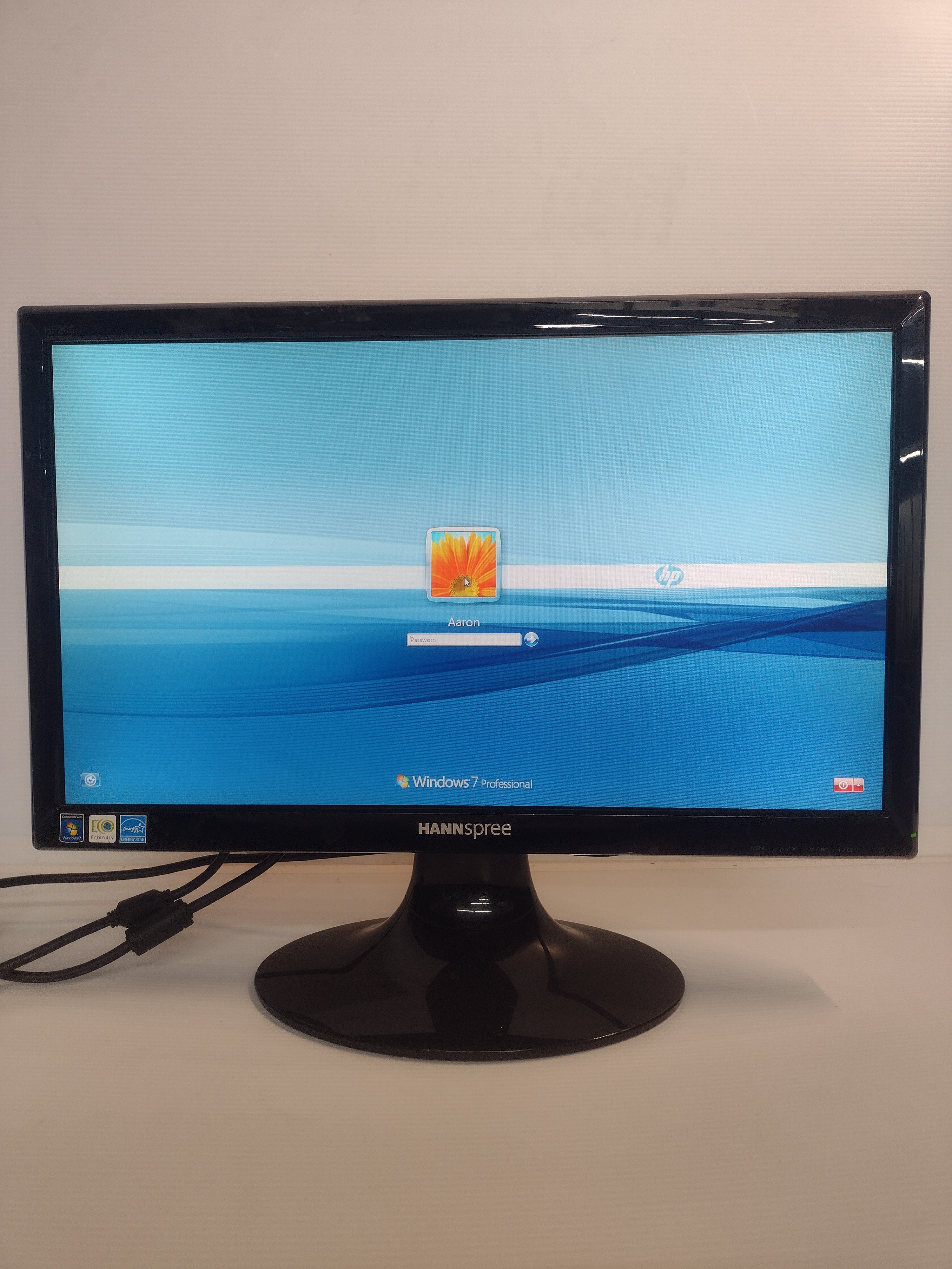 Hannspree HSG1106 HF205DPB 20" 1600 x 900 75 Hz Widescreen LCD Monitor