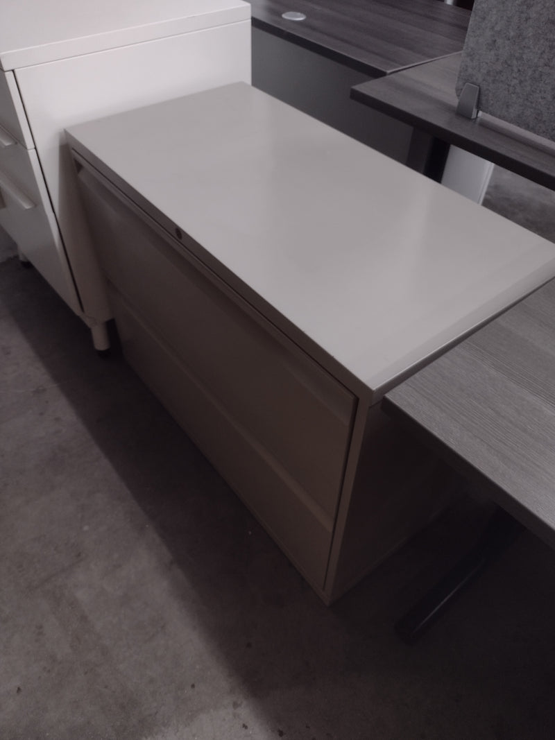 Pre-Owned 2-Drawer Beige Lateral File