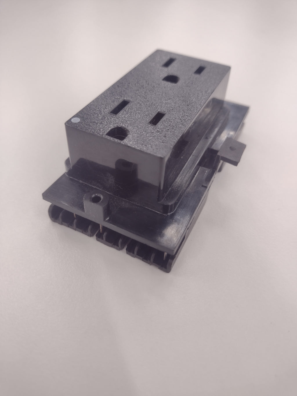 Steelcase 3 + D Power Outlet TS72SSX/TS73SSX/TS74SSX (125 V; 15 A)