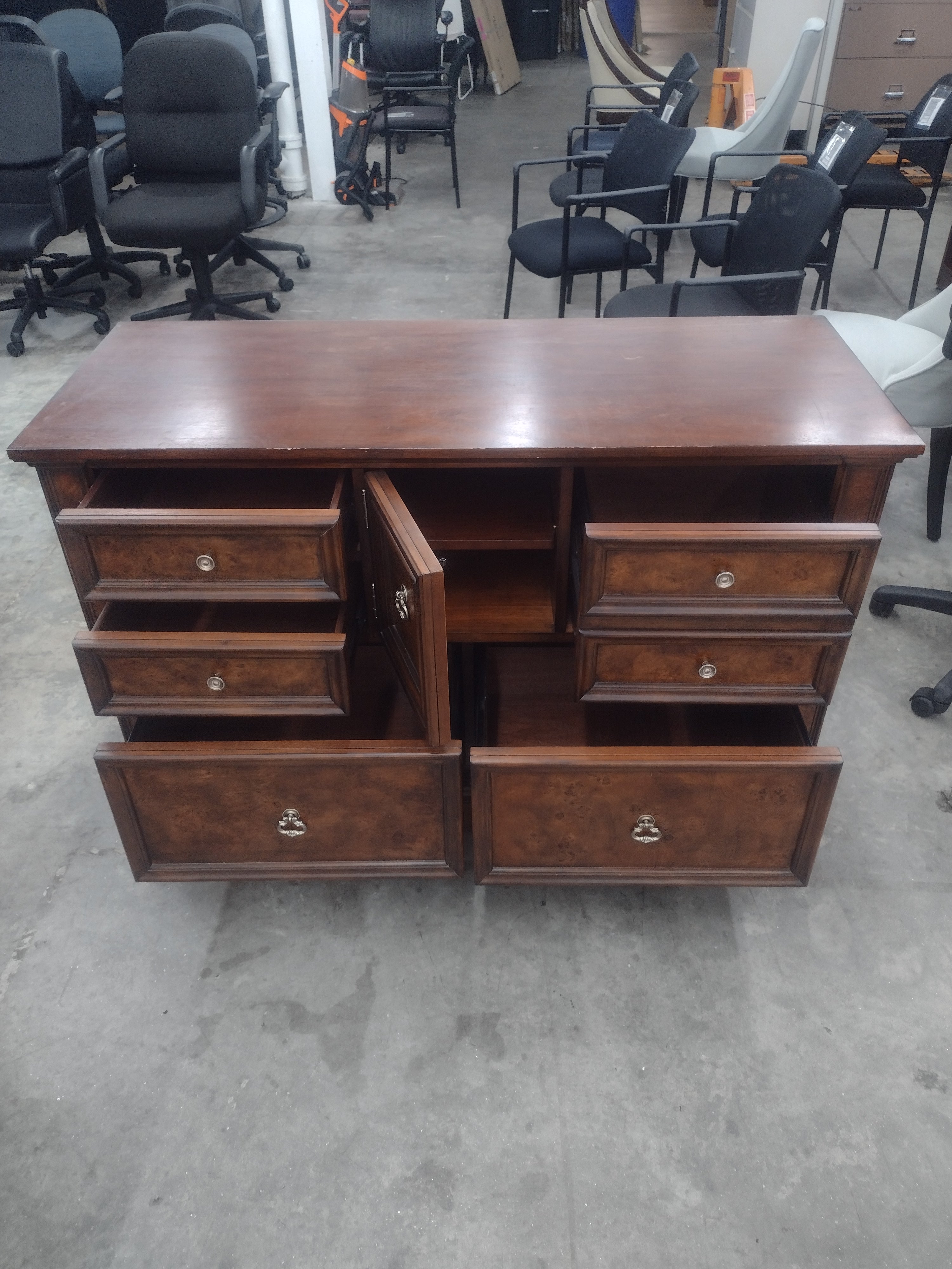 Pre-owned 5-Drawer Combo Dresser - 54"(W) x 22"(D) x 34"(H)