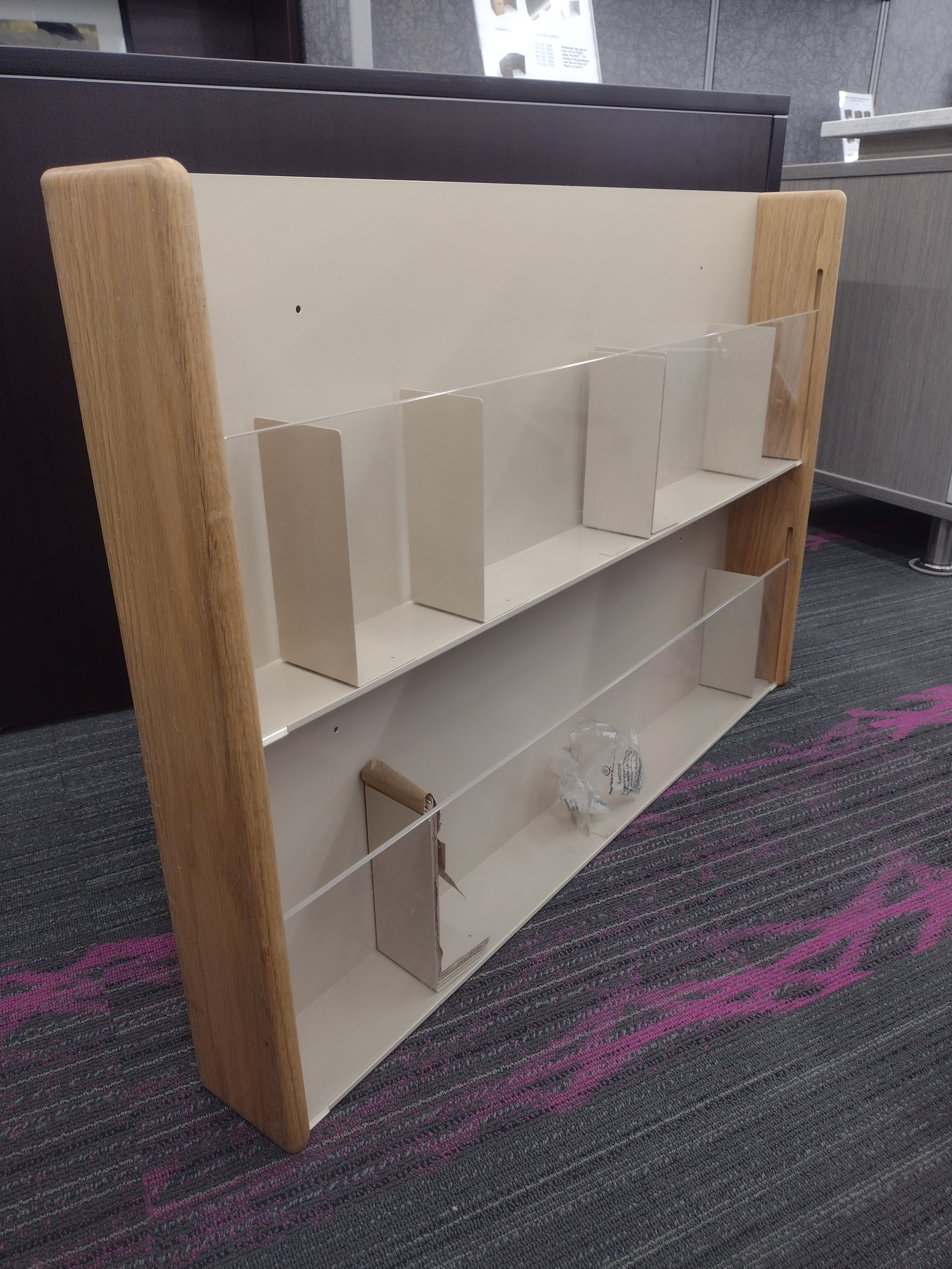 Peter Pepper 486-2P 24" Magazine & Literature Rack (w/mounting screws)