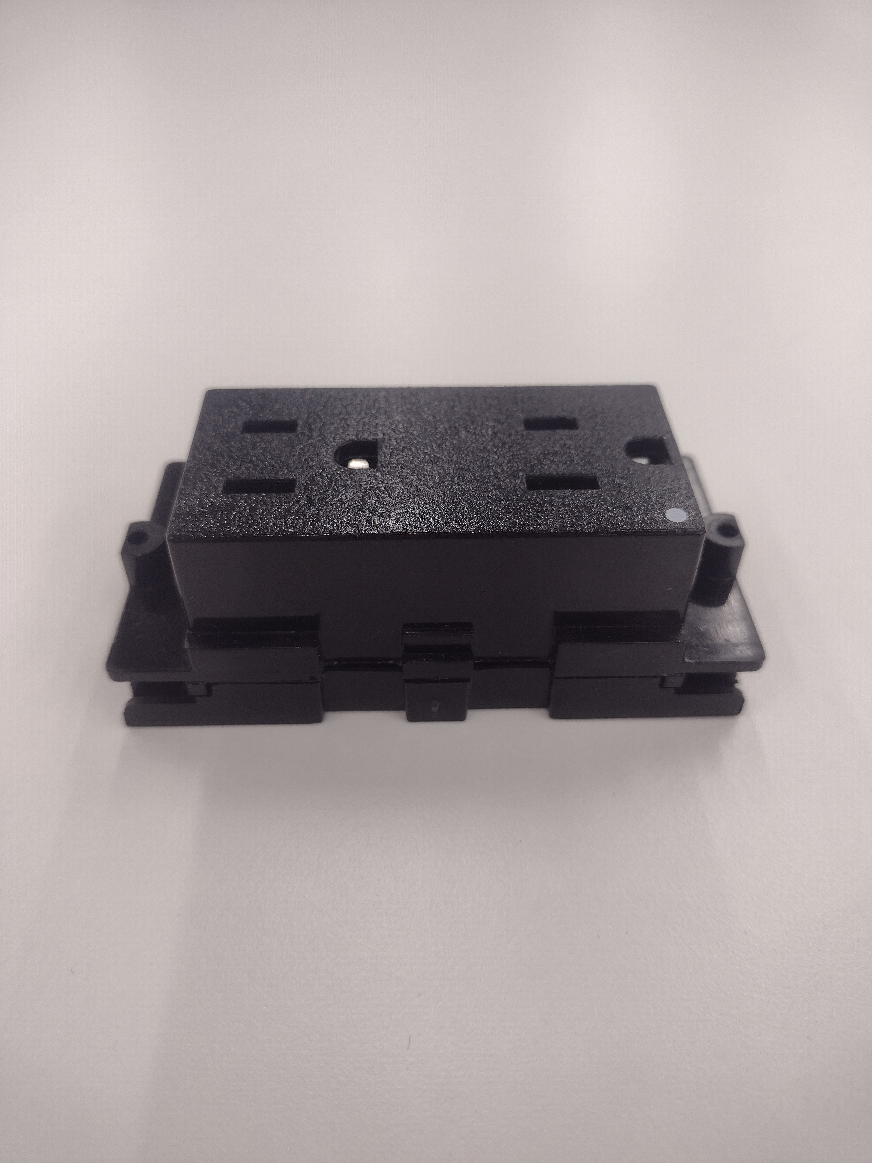 Byrne Power Outlet BE98065-3-D2-11-GG/BE98065-3-D2-21-GG (125 V; 15 A)