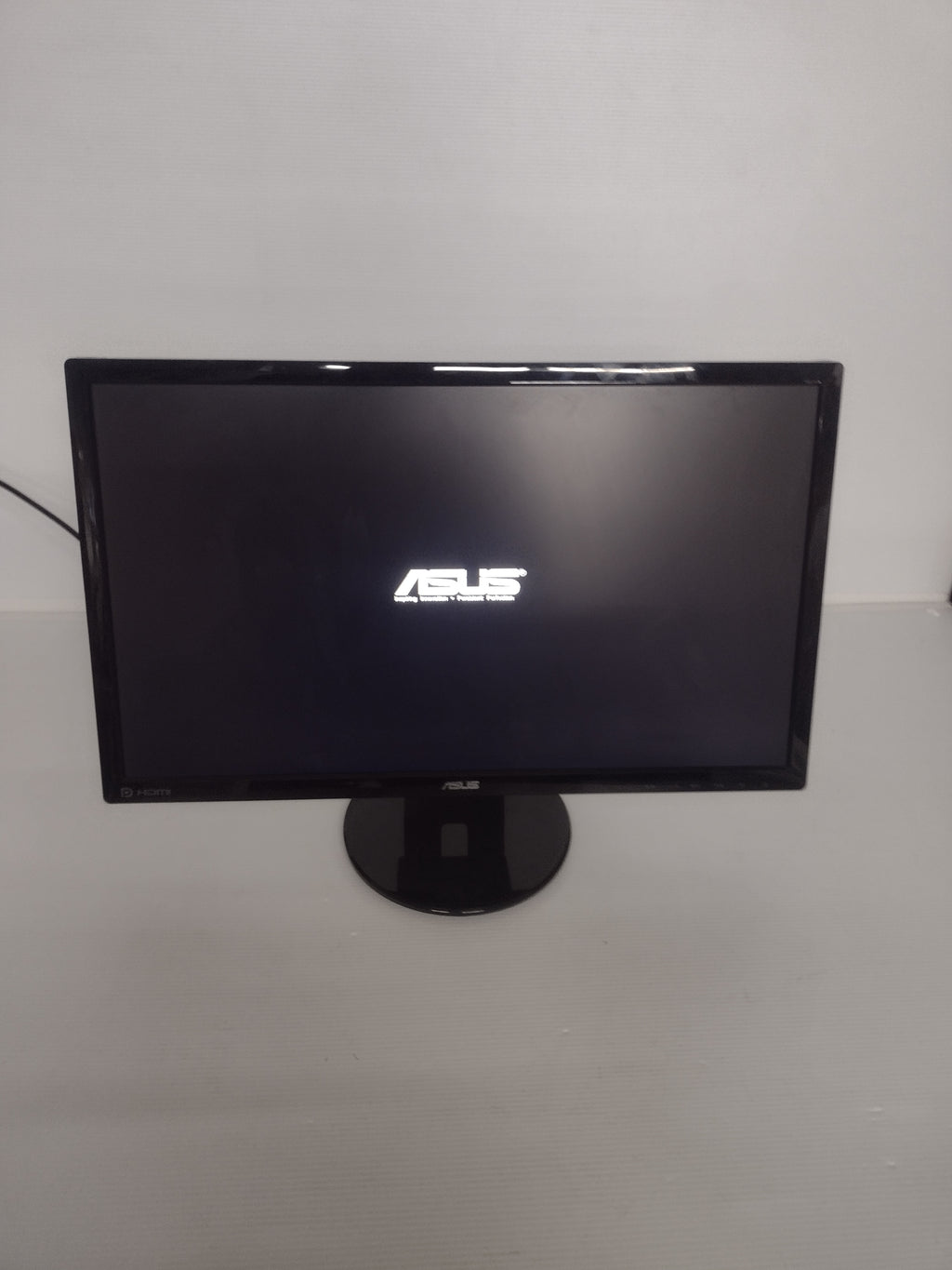 ASUS 24" VE248 Monitor 1920 x 1080 16:9 60 Hz 2 ms