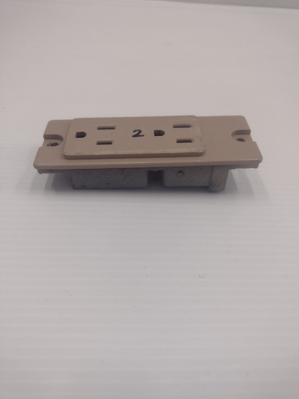 Steelcase 98665 Duplex Receptacle Outlet/Circuit for Cubicle Panels