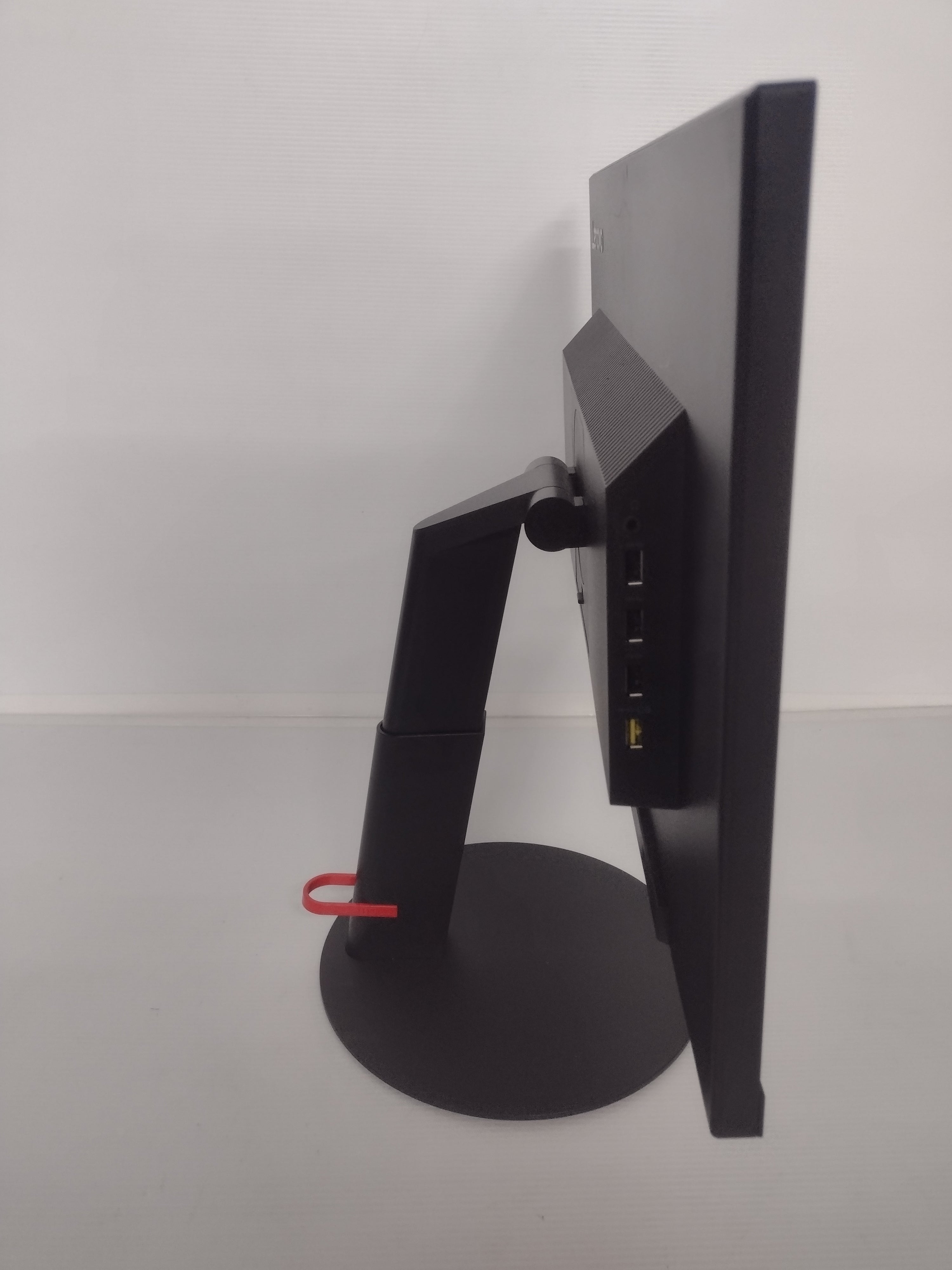 Lenovo ThinkVision 24" 1920 x 1080P FHD LCD LED T24i-10 Monitor