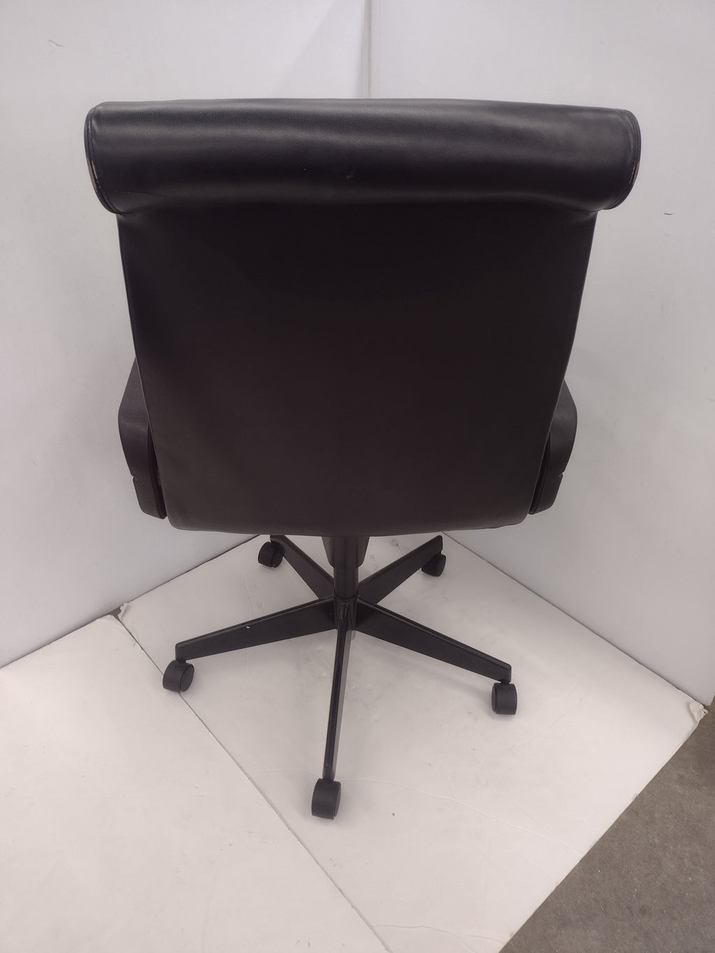 Pre-owned Knoll Sapper Executive High Back Chair