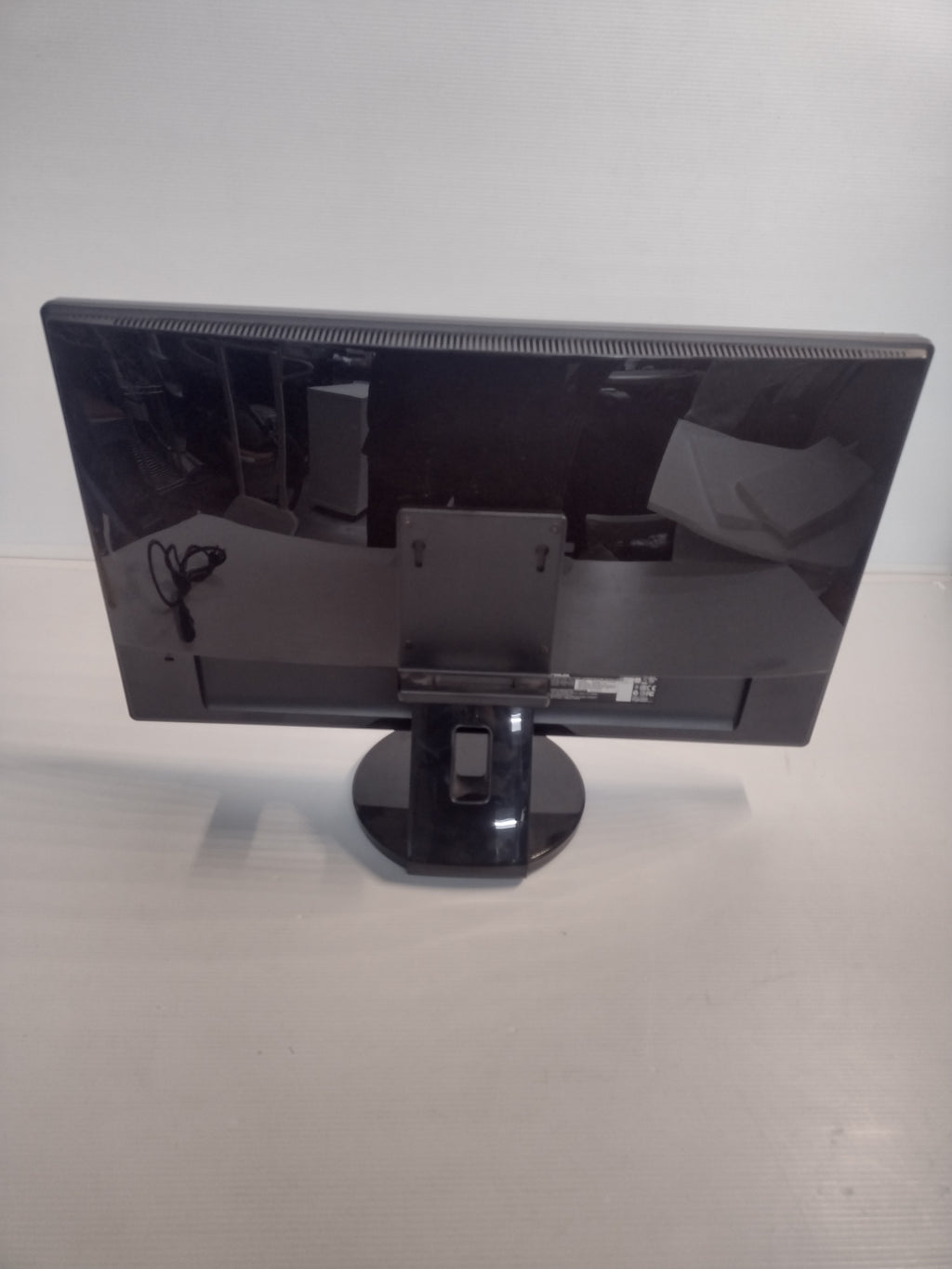ASUS 24" VE248 Monitor 1920 x 1080 16:9 60 Hz 2 ms
