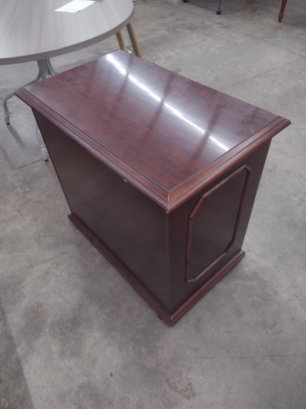 Pre-owned Mahogany 2-Drawer Lateral File