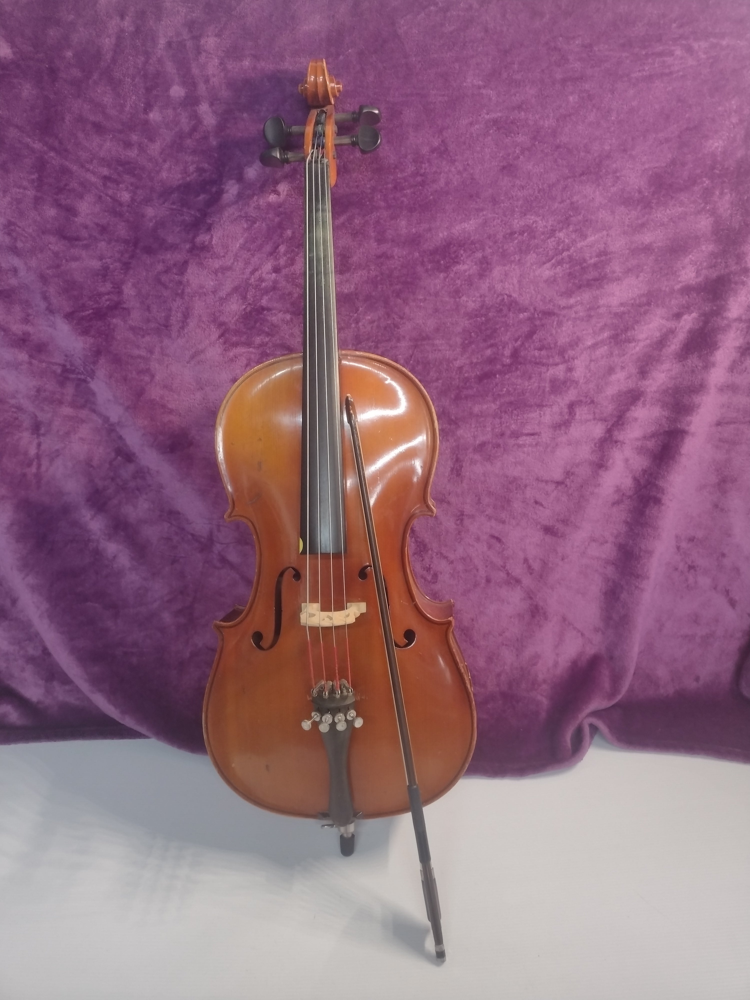 Suzuki 1/4 (34") Student Cello Year 1986 - with bag