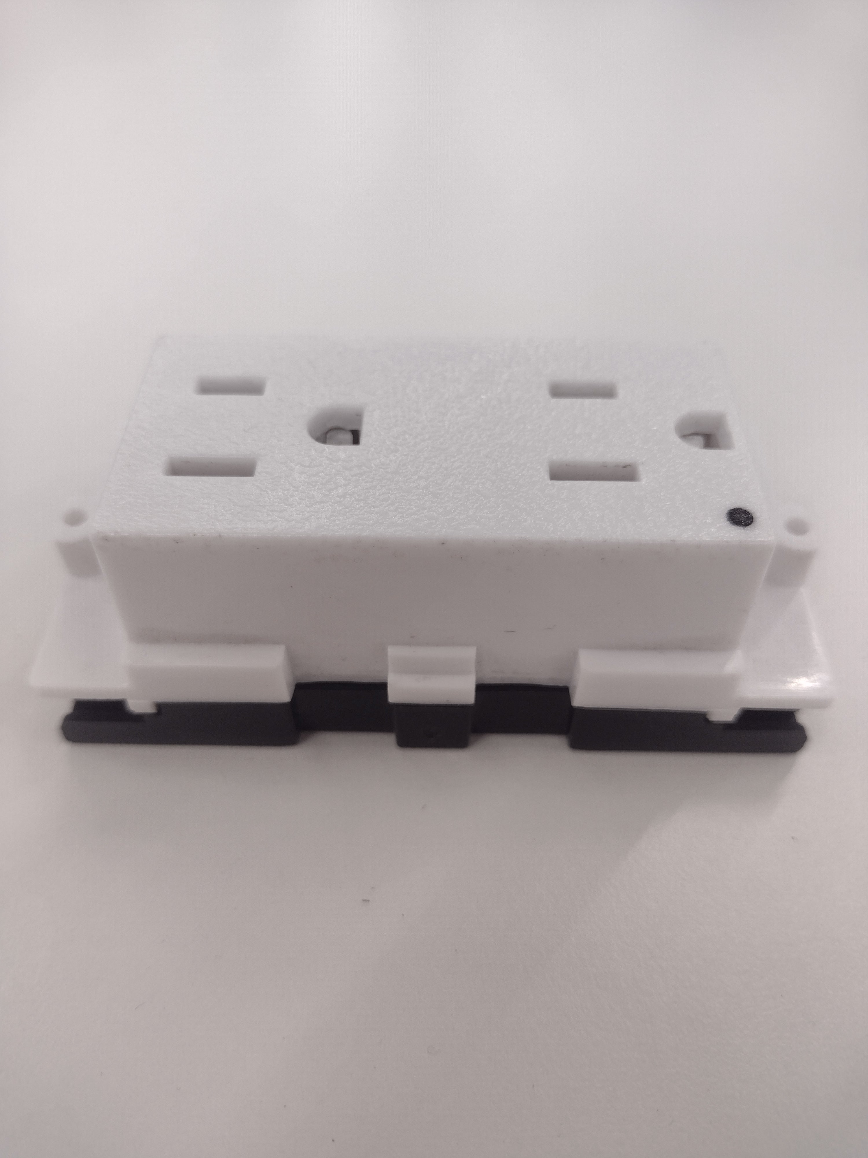 Steelcase 3 + 1 Power Outlet TS71SSX/TS72SSX/TS73SSX/TS74SGX (125 V; 15 A)