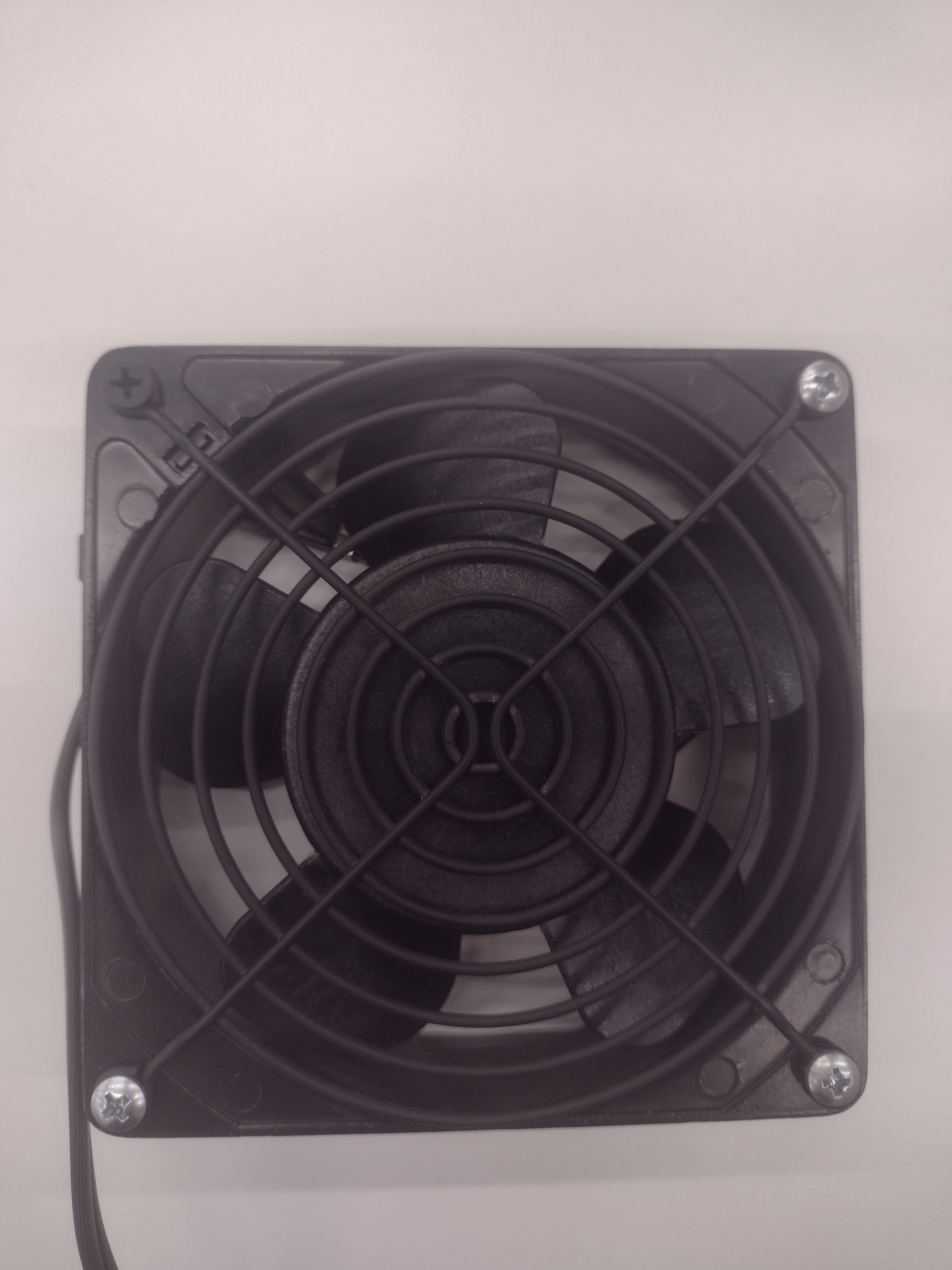Minebea NMB-MAT 4715MS-12T-B10-A00 Axial Server Fan 115VAC 60Hz 1 phase 6W 1450 rpm