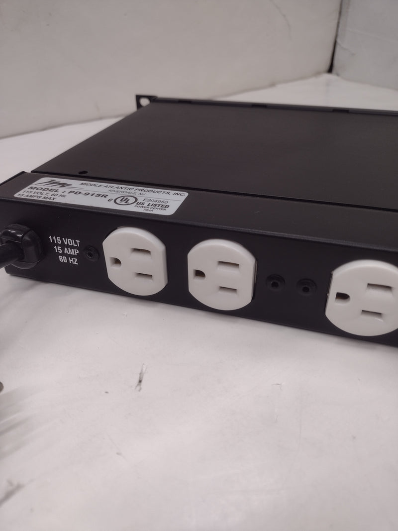 Middle Atlantic PD-915R 9 Outlet 15 A Rackmount Power Distribution Unit