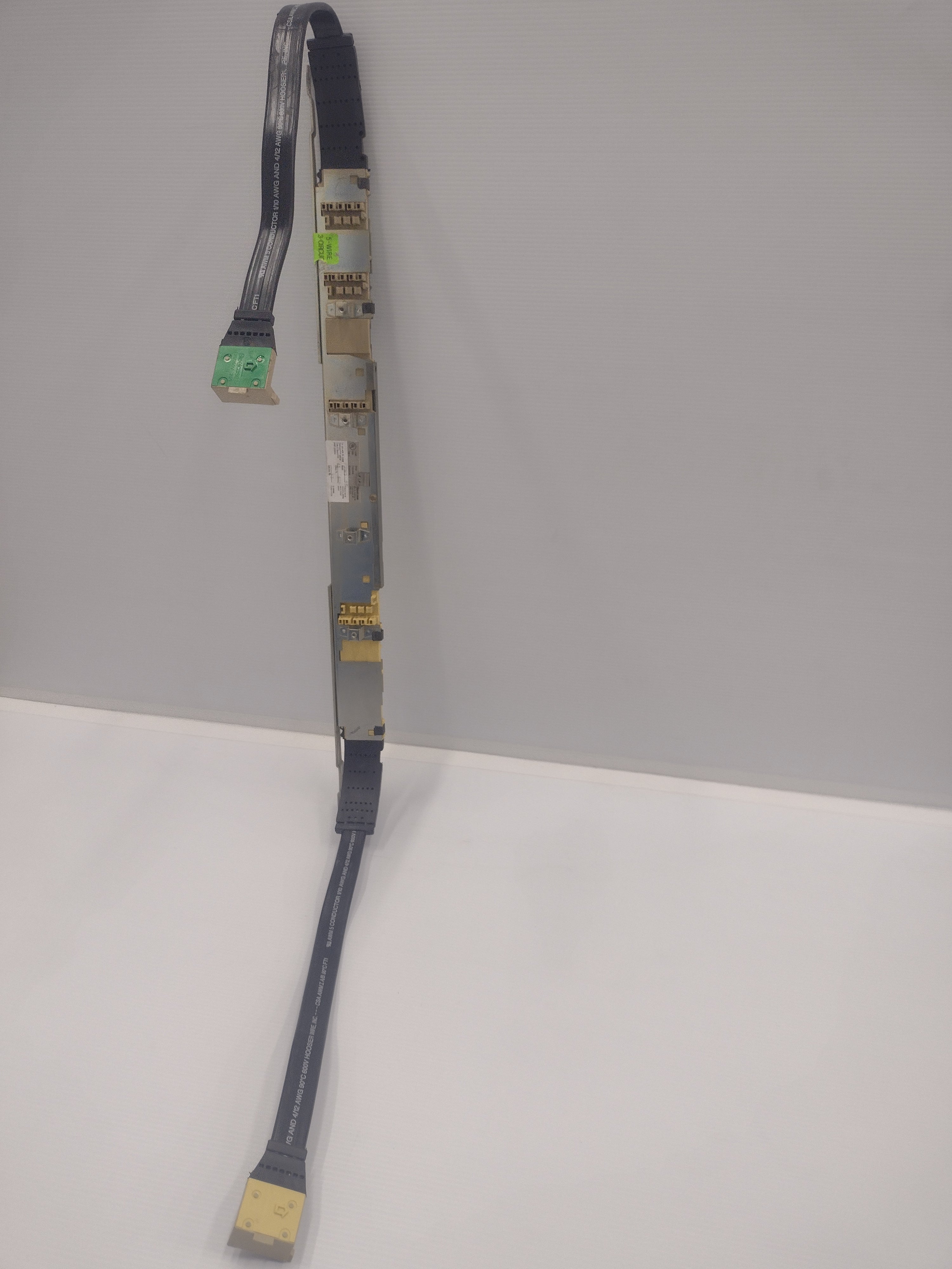 Steelcase FPW336 3-Circuit Powerway for 36" Steelcase Cubicle Panels