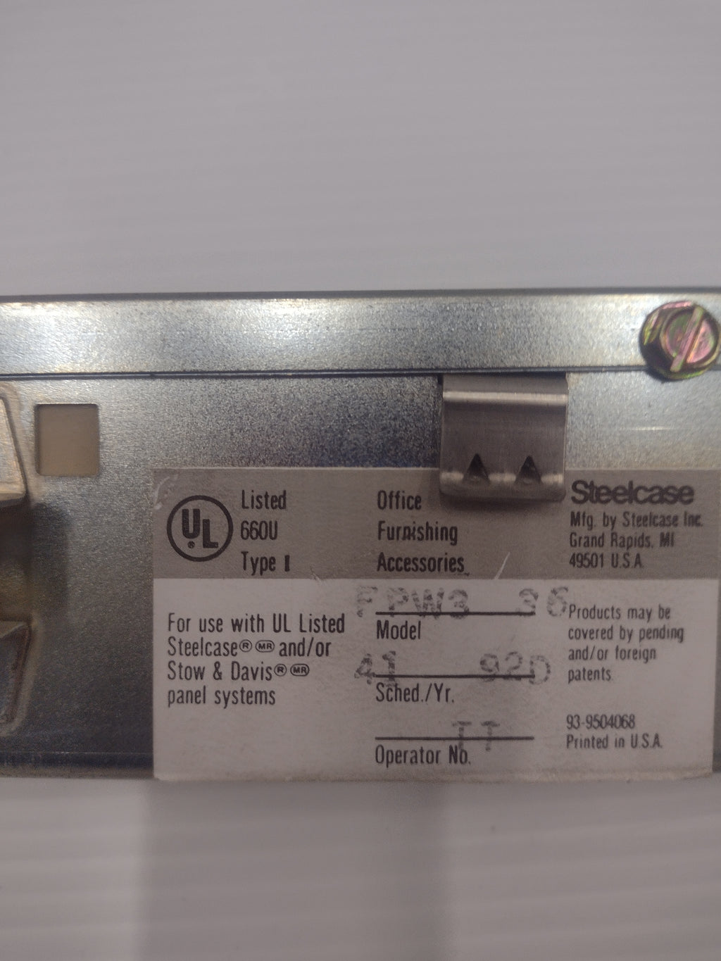Steelcase FPW336 3-Circuit Powerway for 36" Steelcase Cubicle Panels