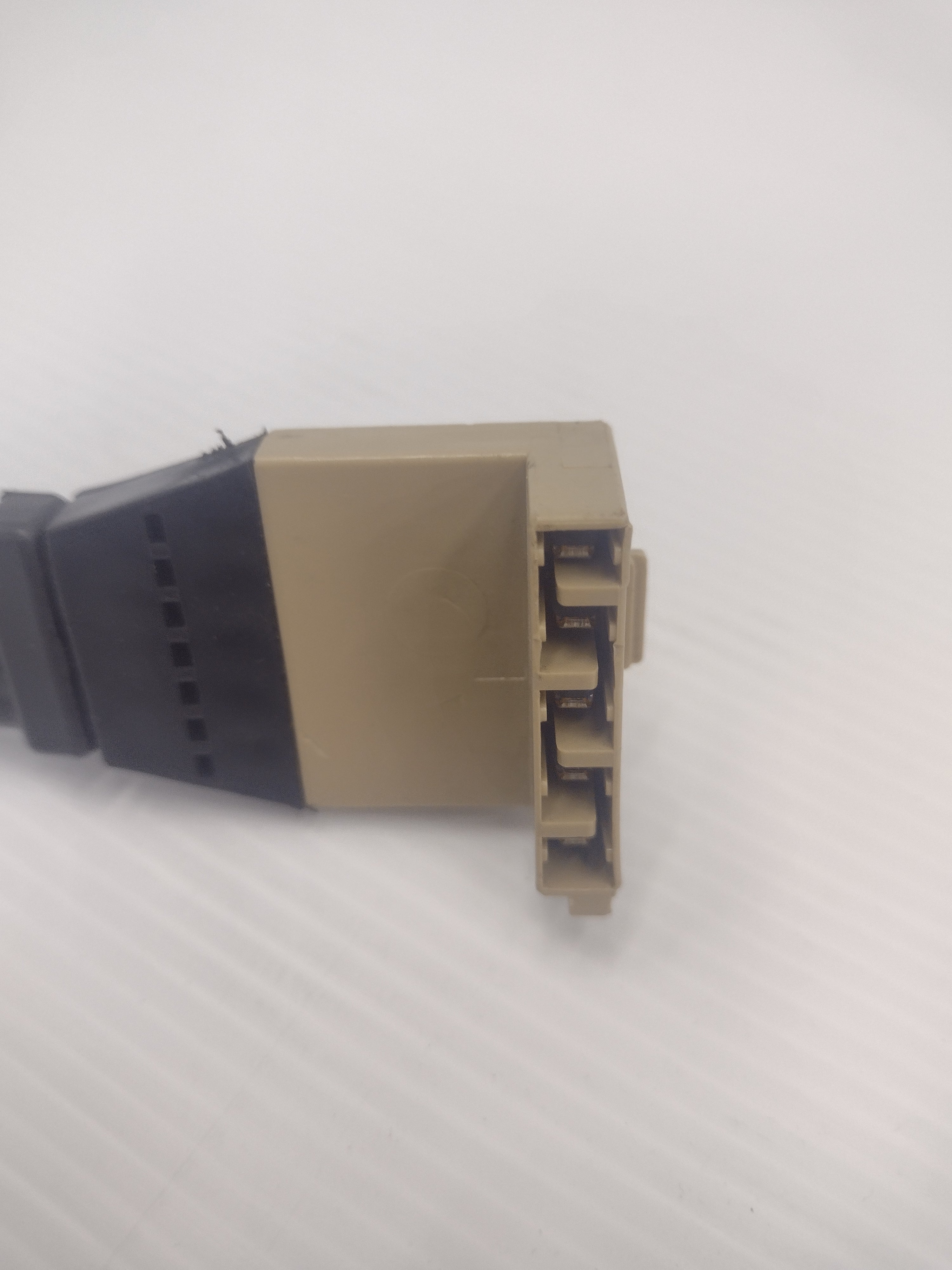 Steelcase FPW336 3-Circuit Powerway for 36" Steelcase Cubicle Panels
