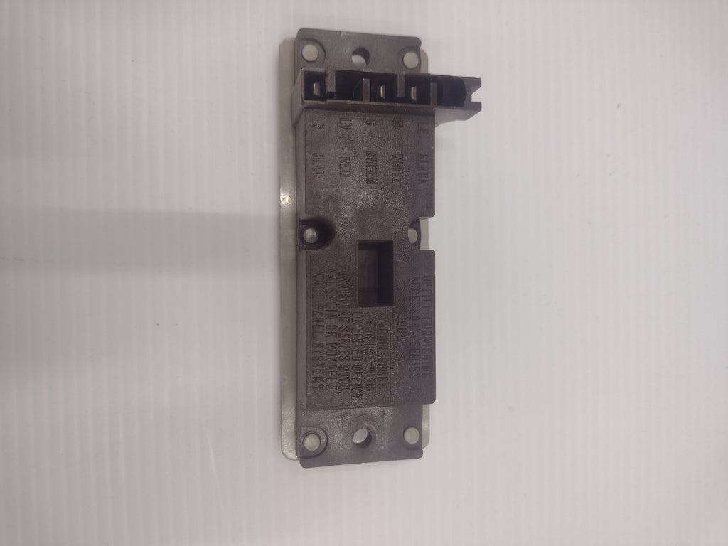 Steelcase 98665 Duplex Receptacle Outlet/Circuit for Cubicle Panels