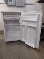 GE Spacemaker GMR04AAMWW 4.4 Cubic Foot Compact Refrigerator (no ice cube tray)