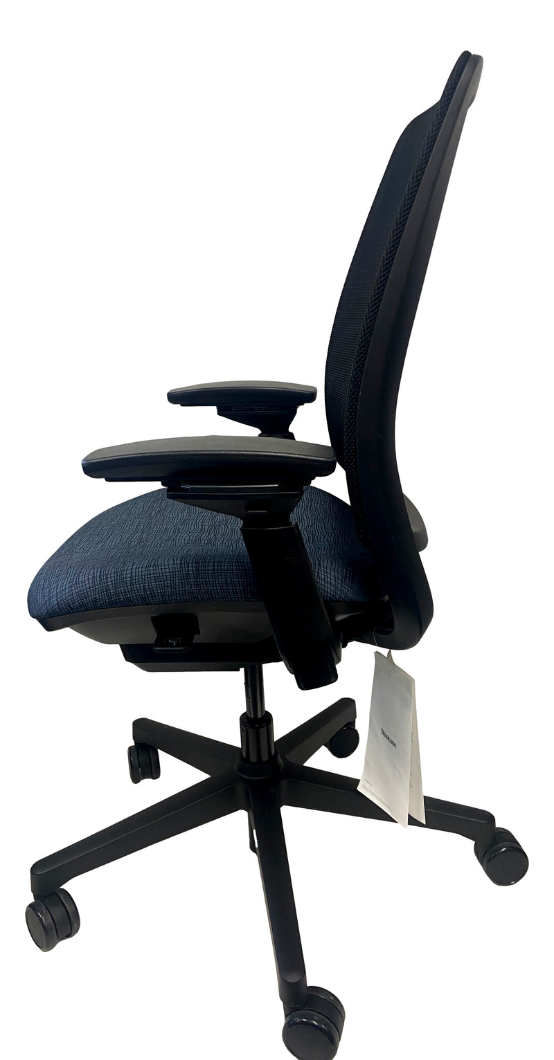 New Amia Air Swivel Chair in Blue