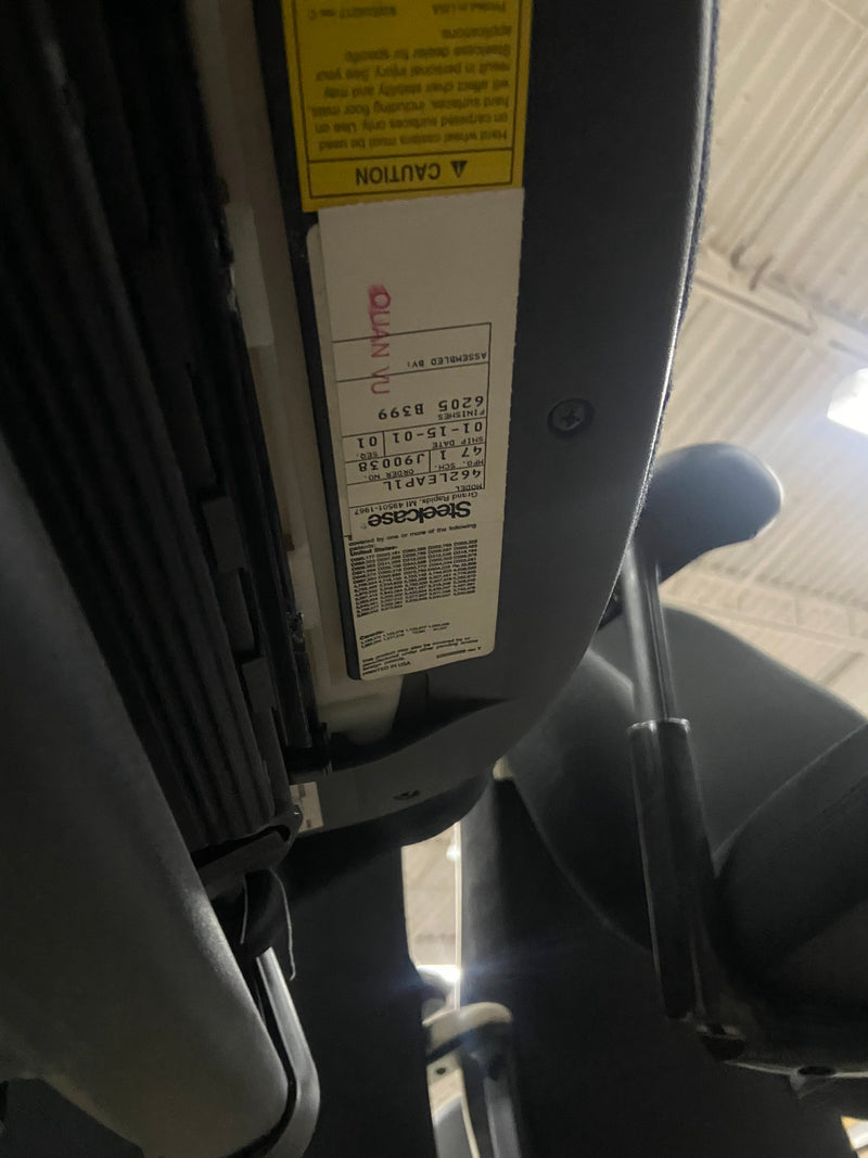 Pre-Owned Steelcase Leap V1