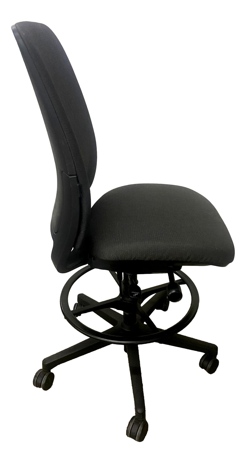 Pre-Owned Armless Steelcase Amia Drafting Stool