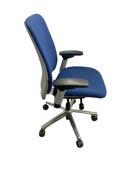 Pre-Owned Steelcase Amia