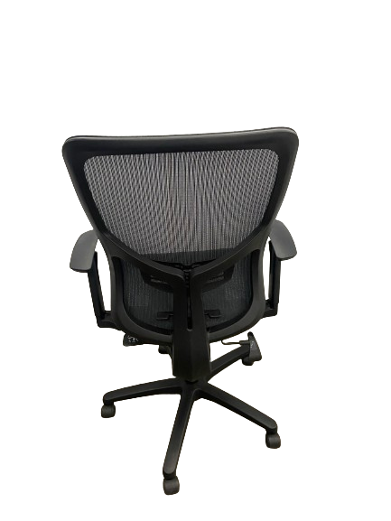 Pre-Owned Staples Swivel Chair