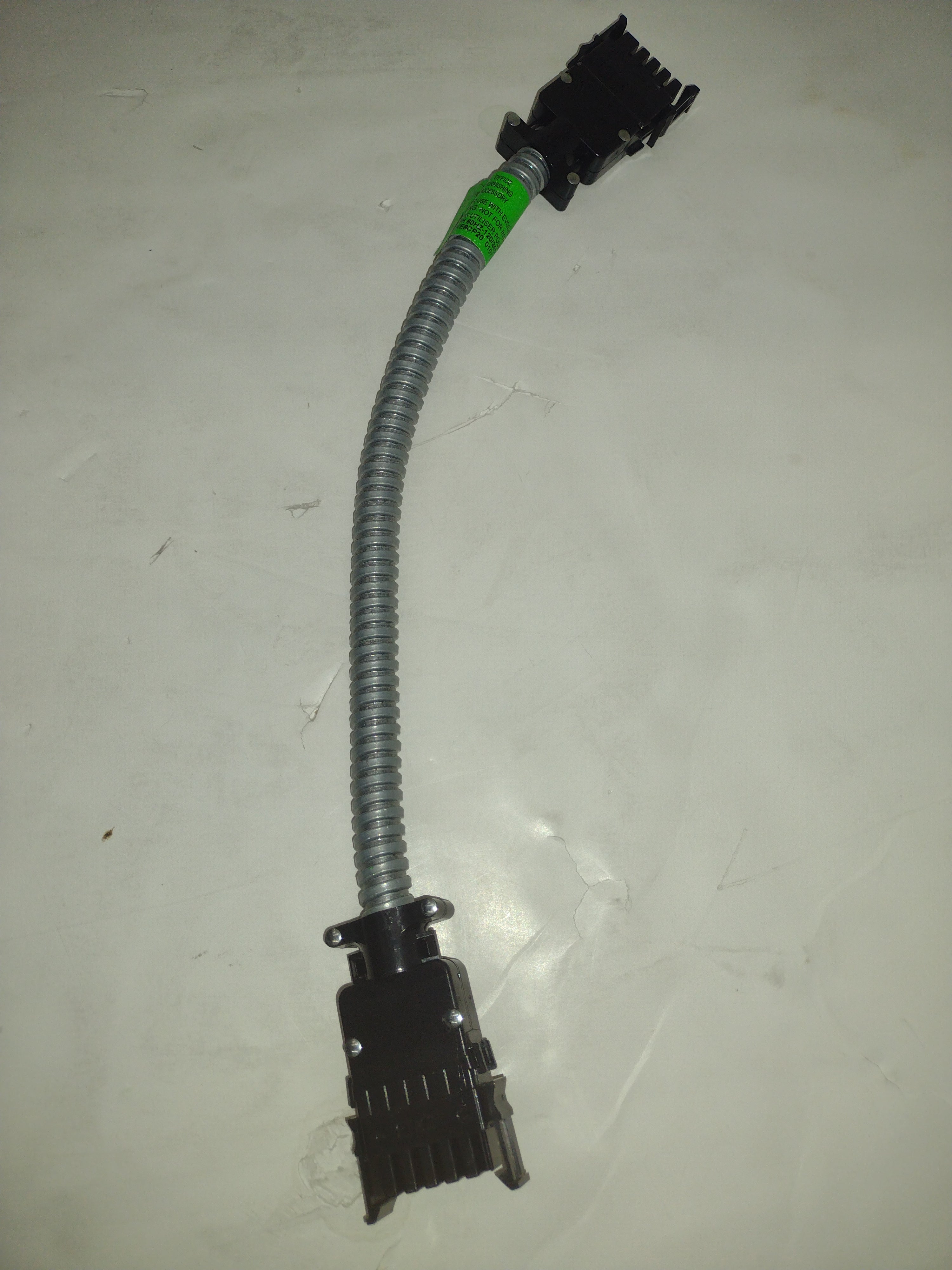 Evolve 20" EVE8CP20 Power ("Jumper") Cable/Connector for Cubicle Panels