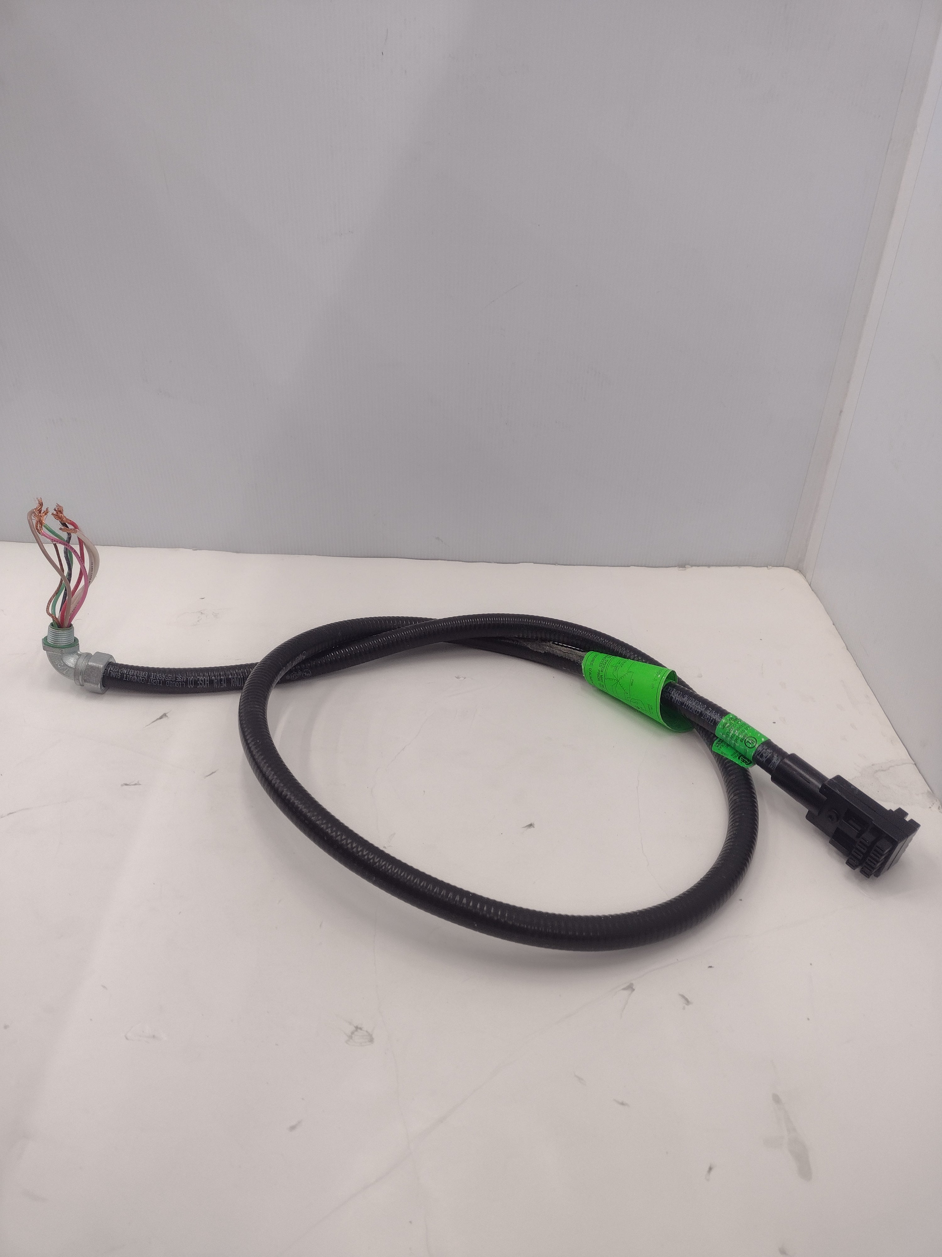 Evolve 72" AVE8FR1 Power Base Entry/Feed/Whip for Evolve Furniture Systems