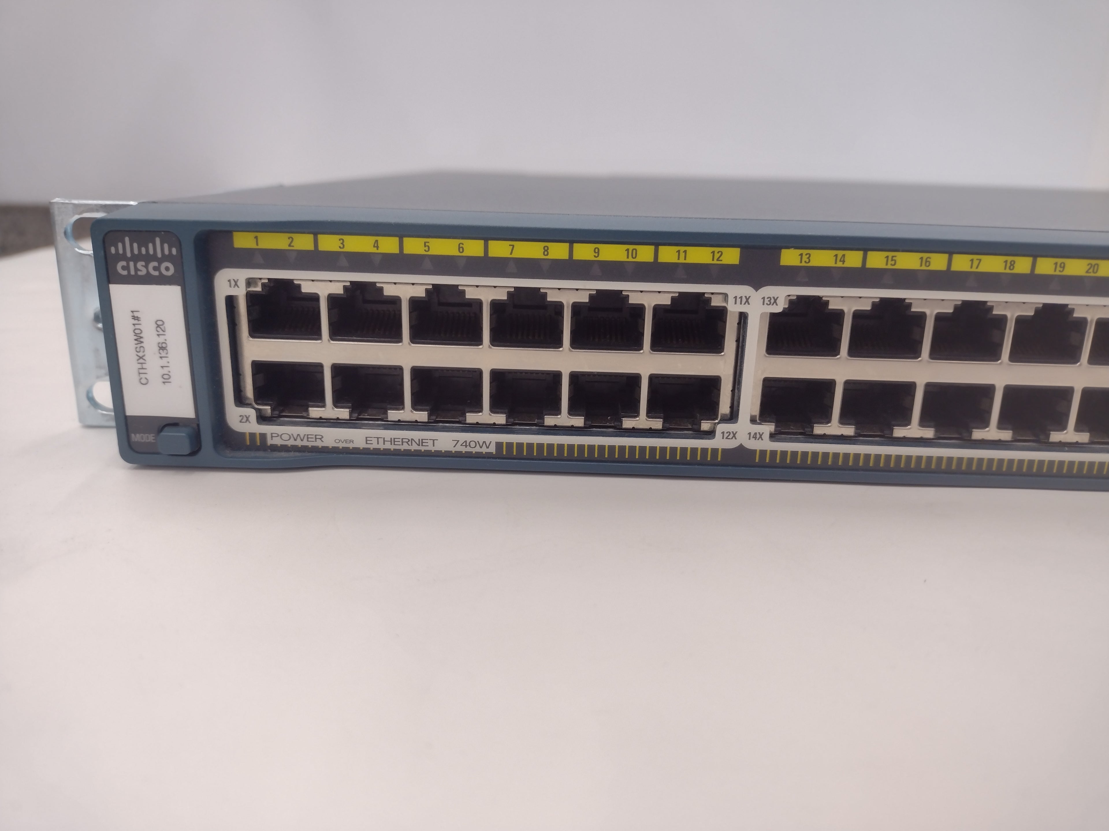 Cisco Catalyst 2960S WS-C2960S-48FPS-L V04 48 Port PoE+ Gigabit Network Switch