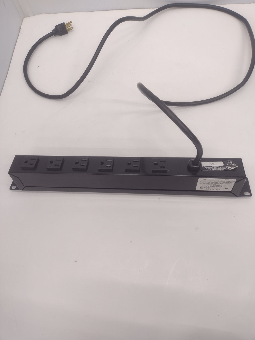 Wiremold R3 Power Tap for Server Racks 15A 120V 60Hz 6ft Power Cord