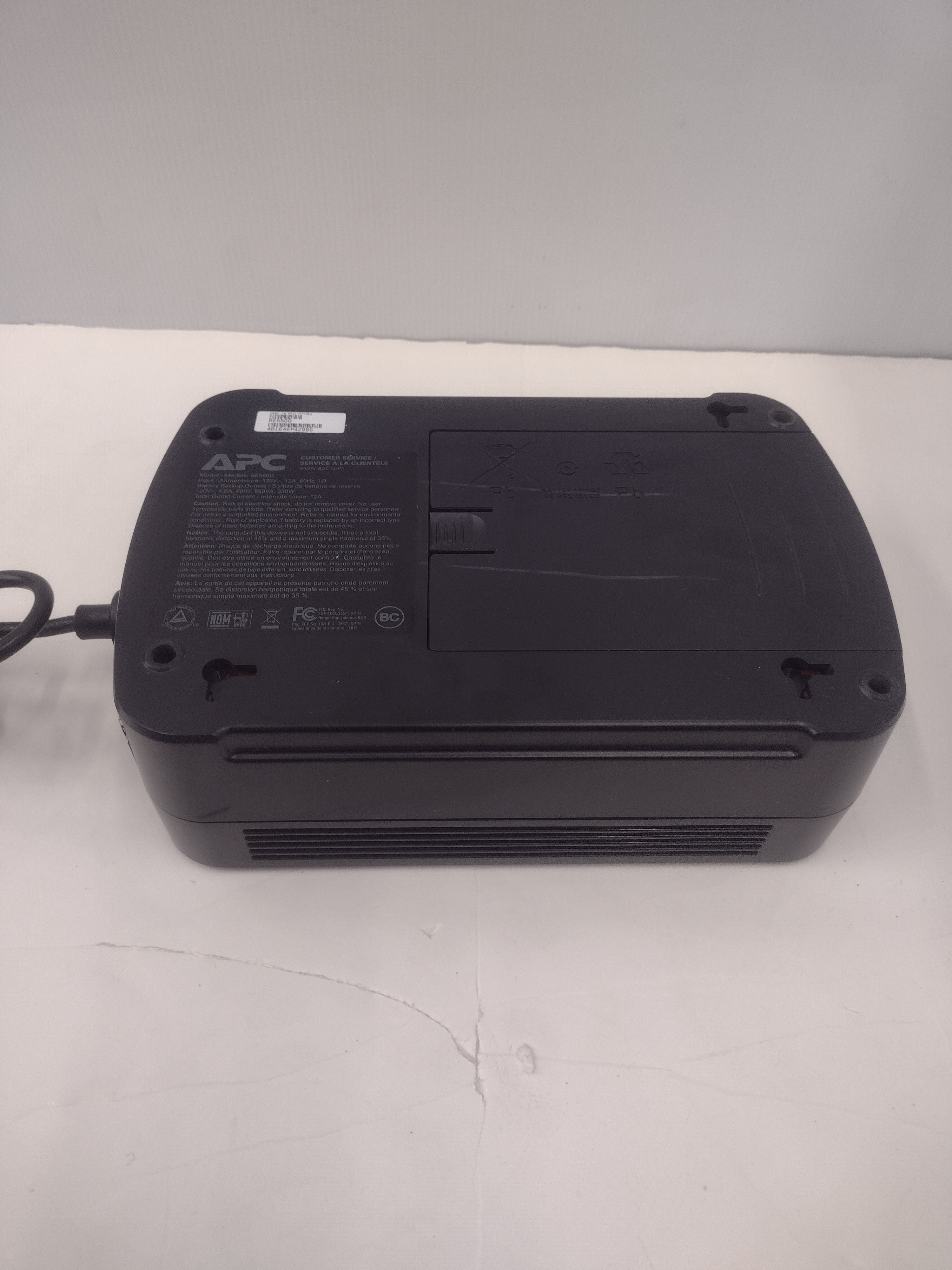 APC BE550G 550VA 330W UPS Battery Backup & Surge Protector