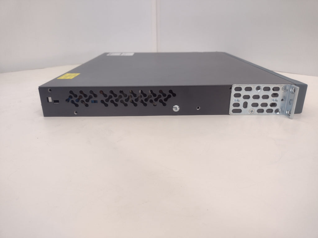 Cisco Catalyst 2960S WS-C2960S-48FPS-L V04 48 Port PoE+ Gigabit Network Switch