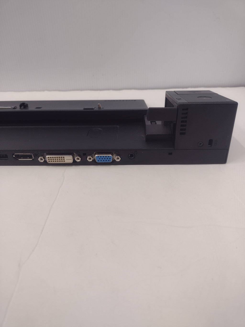 Lenovo ThinkPad 40A1 Pro Dock Laptop Docking Station - no AC adapter