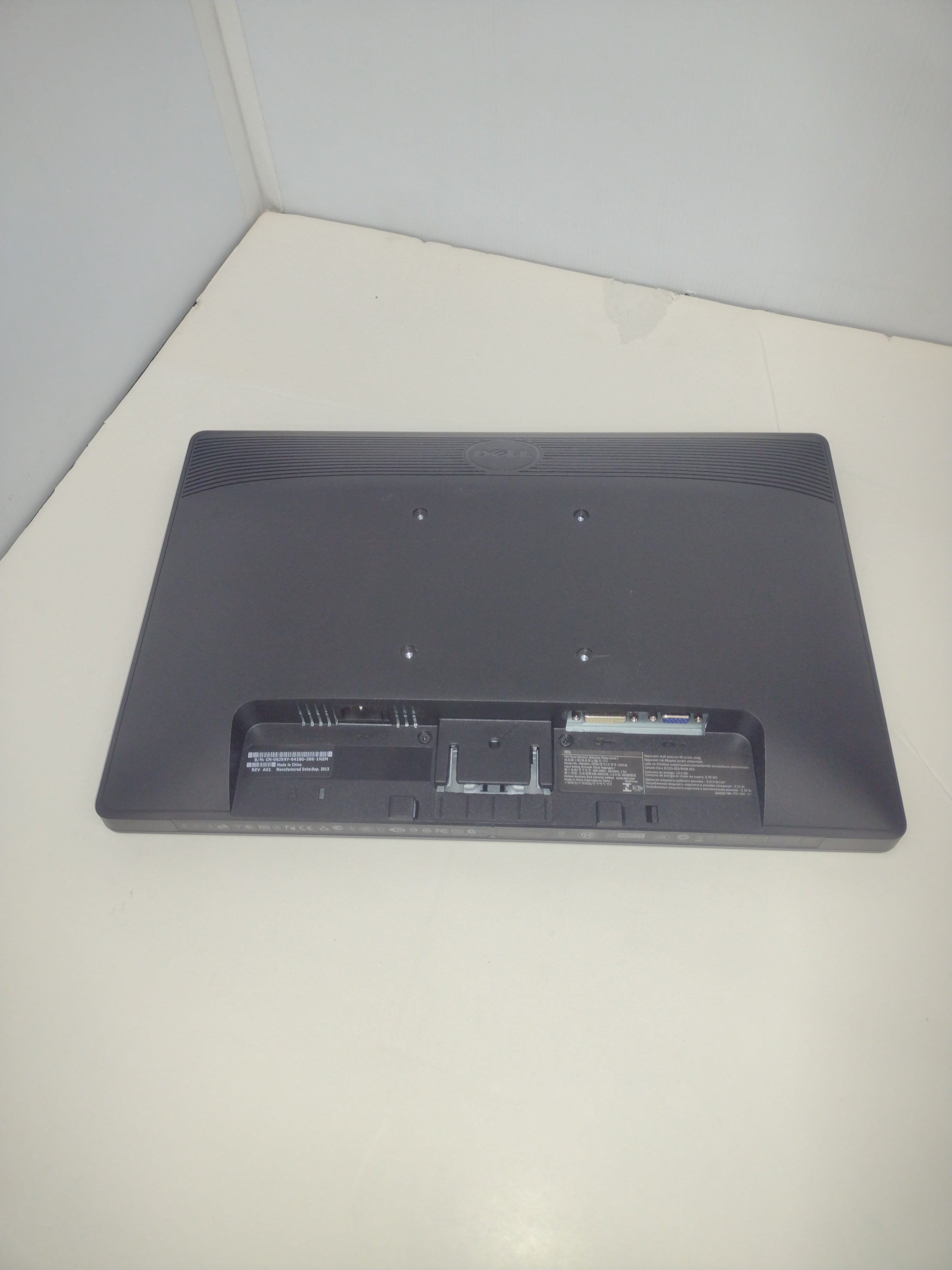 DELL E1913c 19" 1440 x 900 16:10 LCD Monitor (no stand)