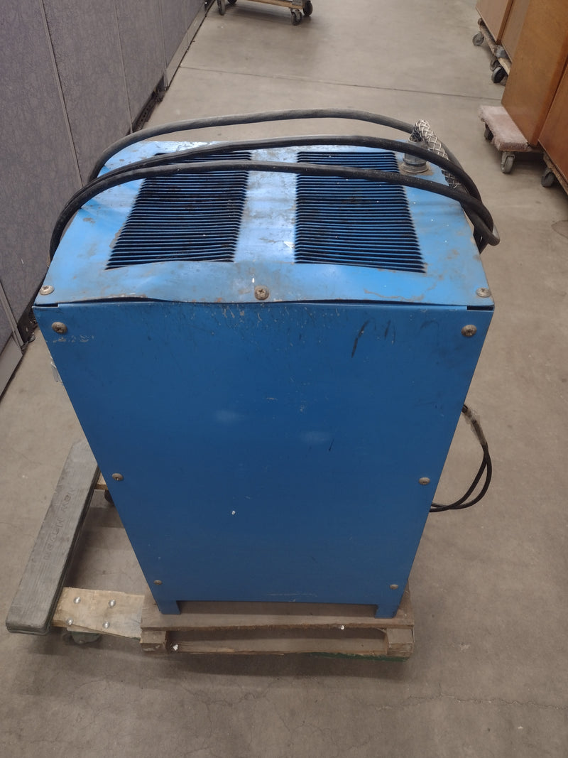 Exide NPC (6-1-432) 12 Volt 6 Cell 1 Phase Forklift Battery Charger (w/pallet)