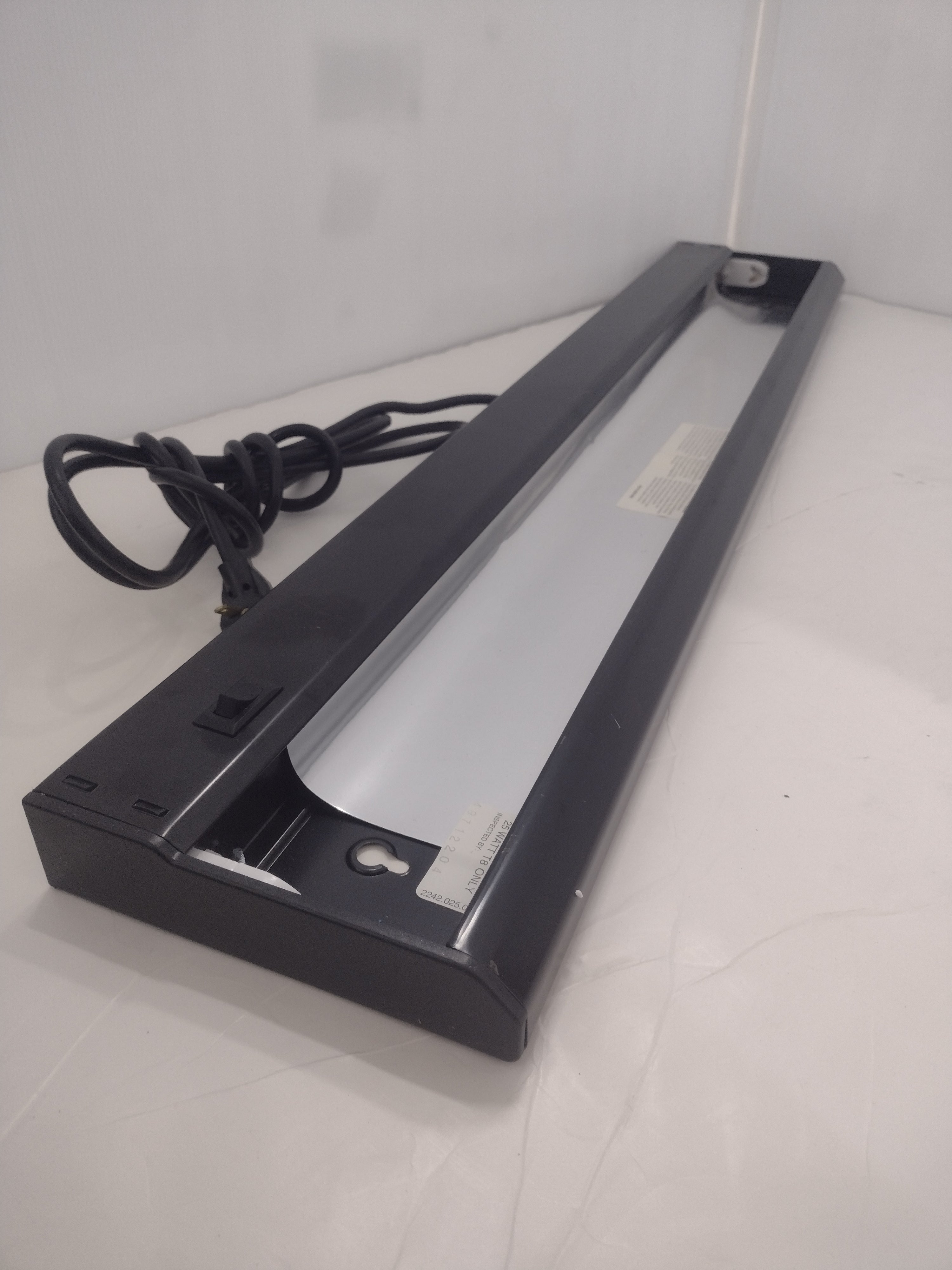 LightCorp 36" Linear High Bay Fixture for 25 W T8 Fluorescent Lights