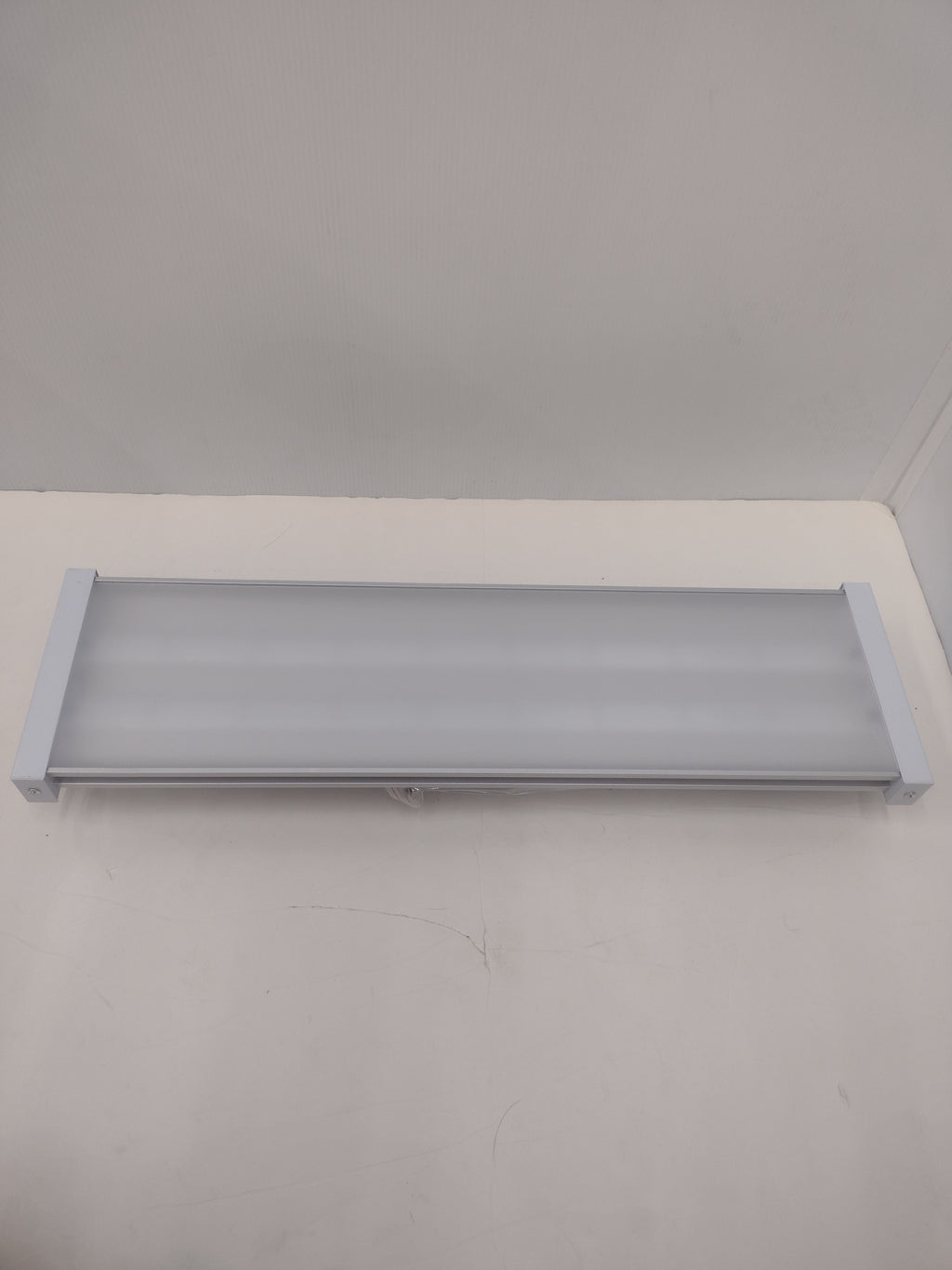 Ion Lighting Distribution 2 ft. LED Linear High Bay (KB2MH-Donna) 105W 5000K-NEW