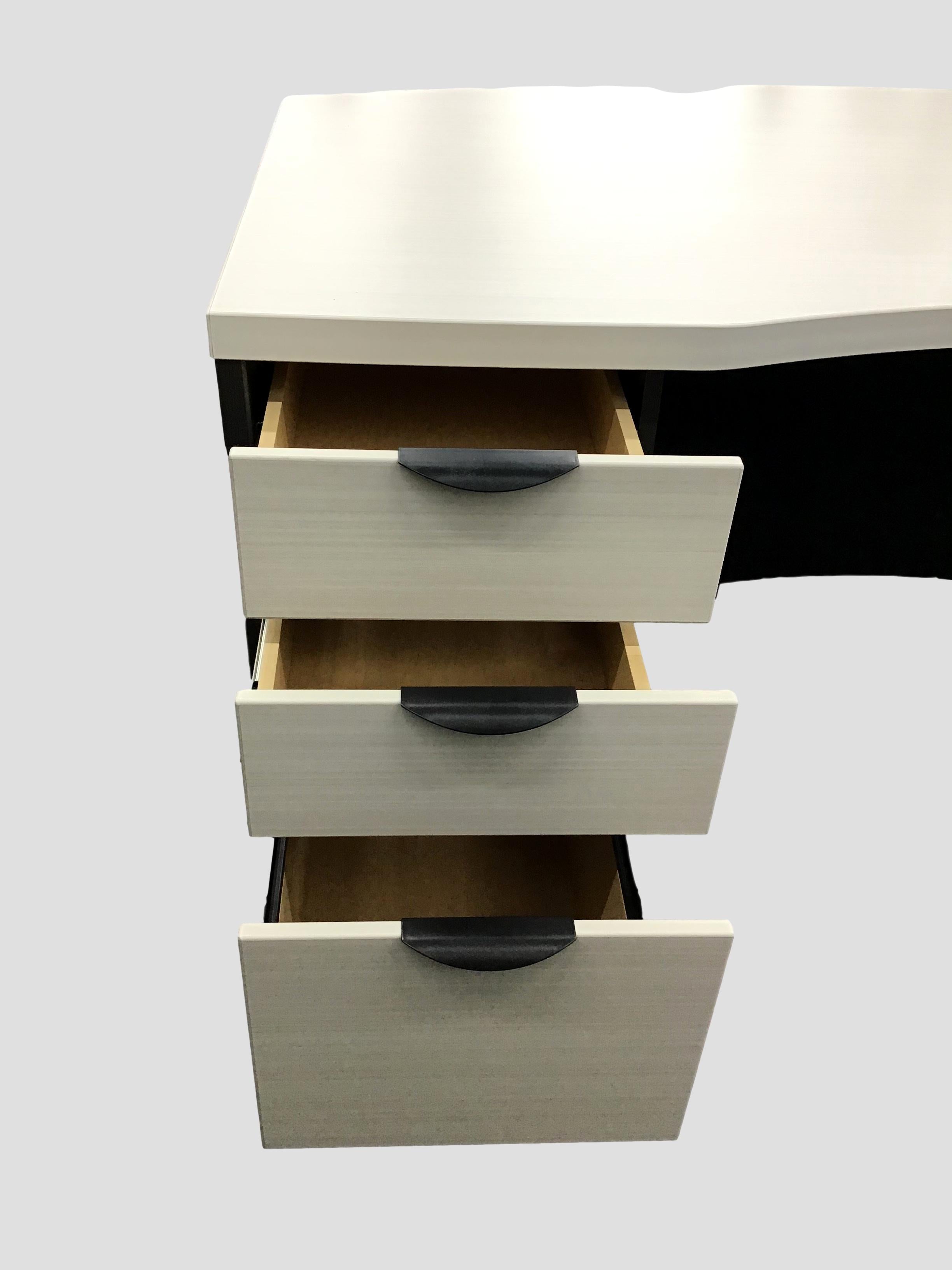 Candex Manhattan Custom Office Suite Arctic White and Gray Storm - Desk