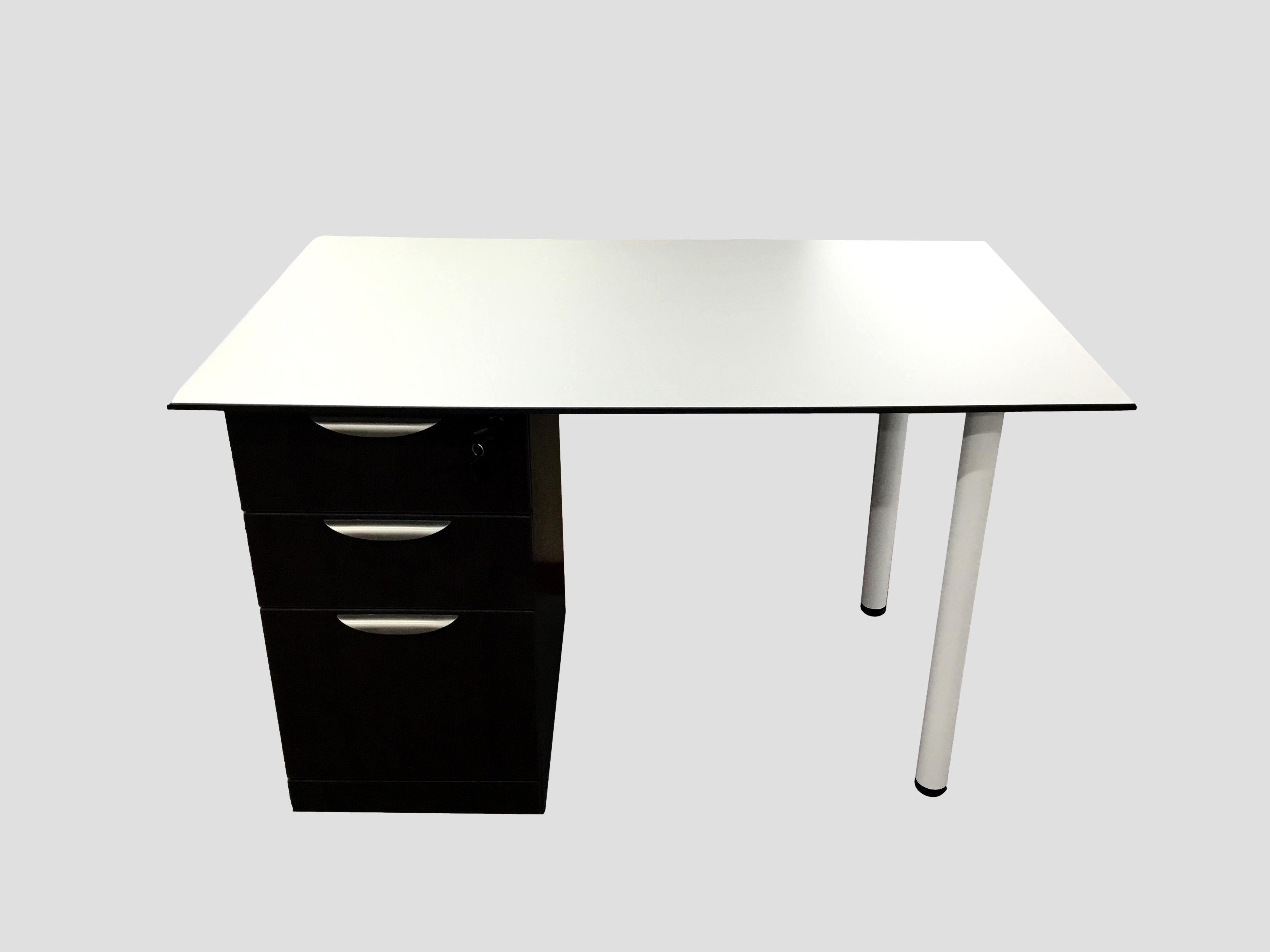 Office Source White/Espresso Beveled Edge Surface With B/B/F Pedestal - 30" x 48"