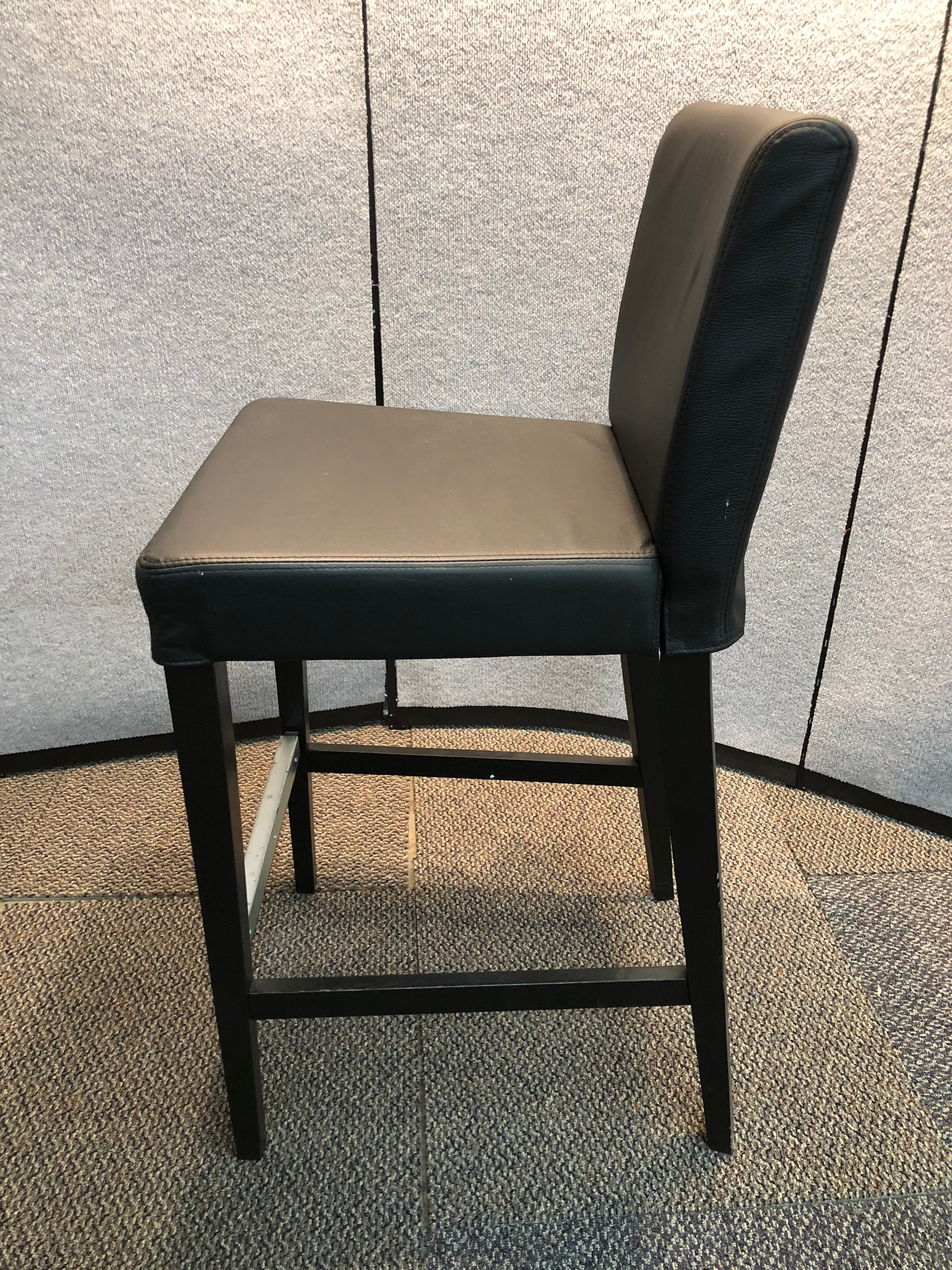 Pre-Owned Black Leather Seat and Back Cafe Height Stool