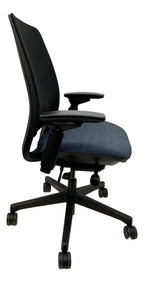 Pre-Owned Steelcase Amia Air - Dark Blue