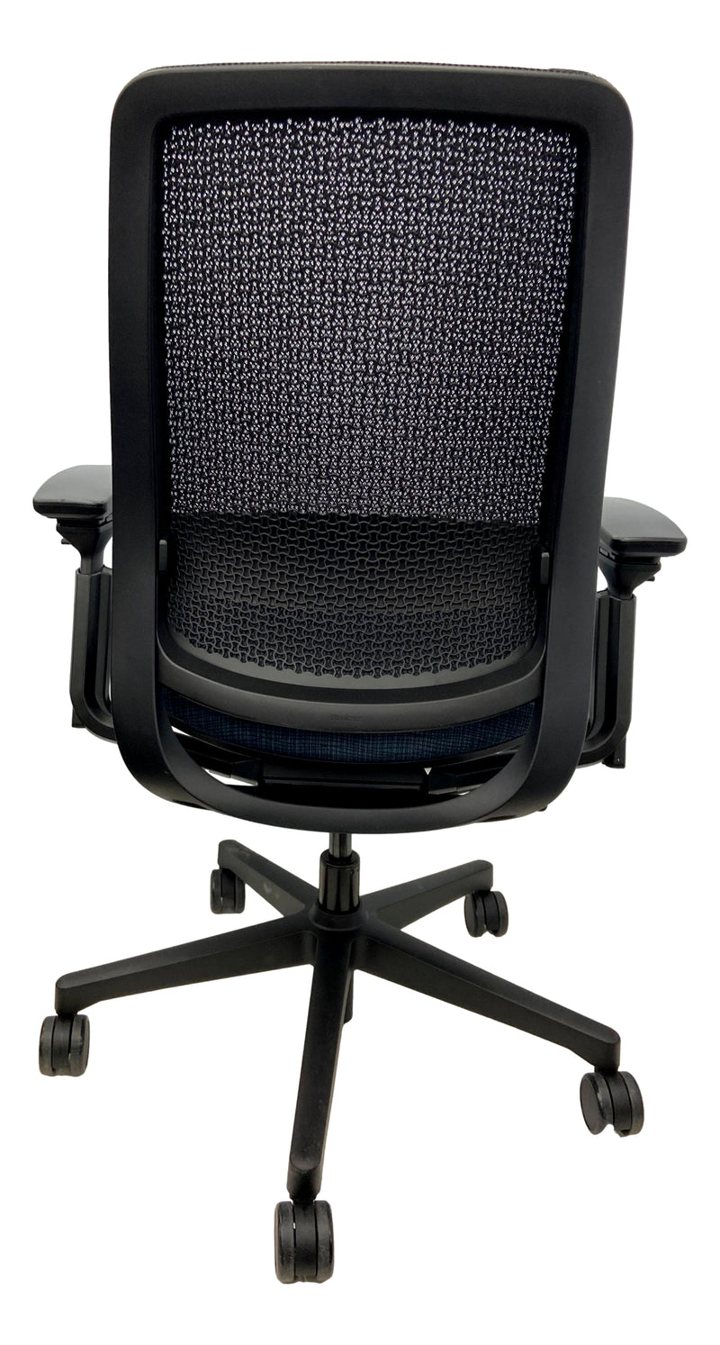 Pre-Owned Steelcase Amia Air - Dark Blue